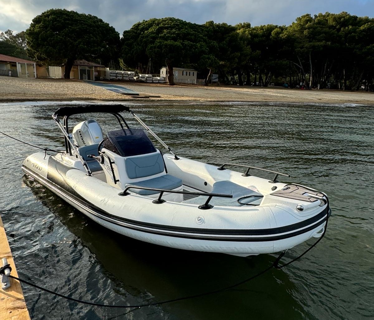 Grand 500 Luxe  - Honda 80 cv - 5 pers.